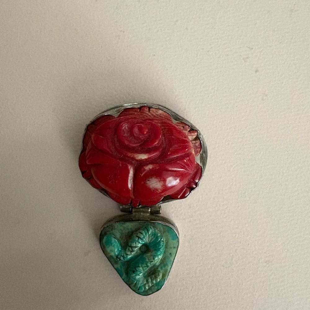 Vintage Old Pawn carved Turquoise enhancer